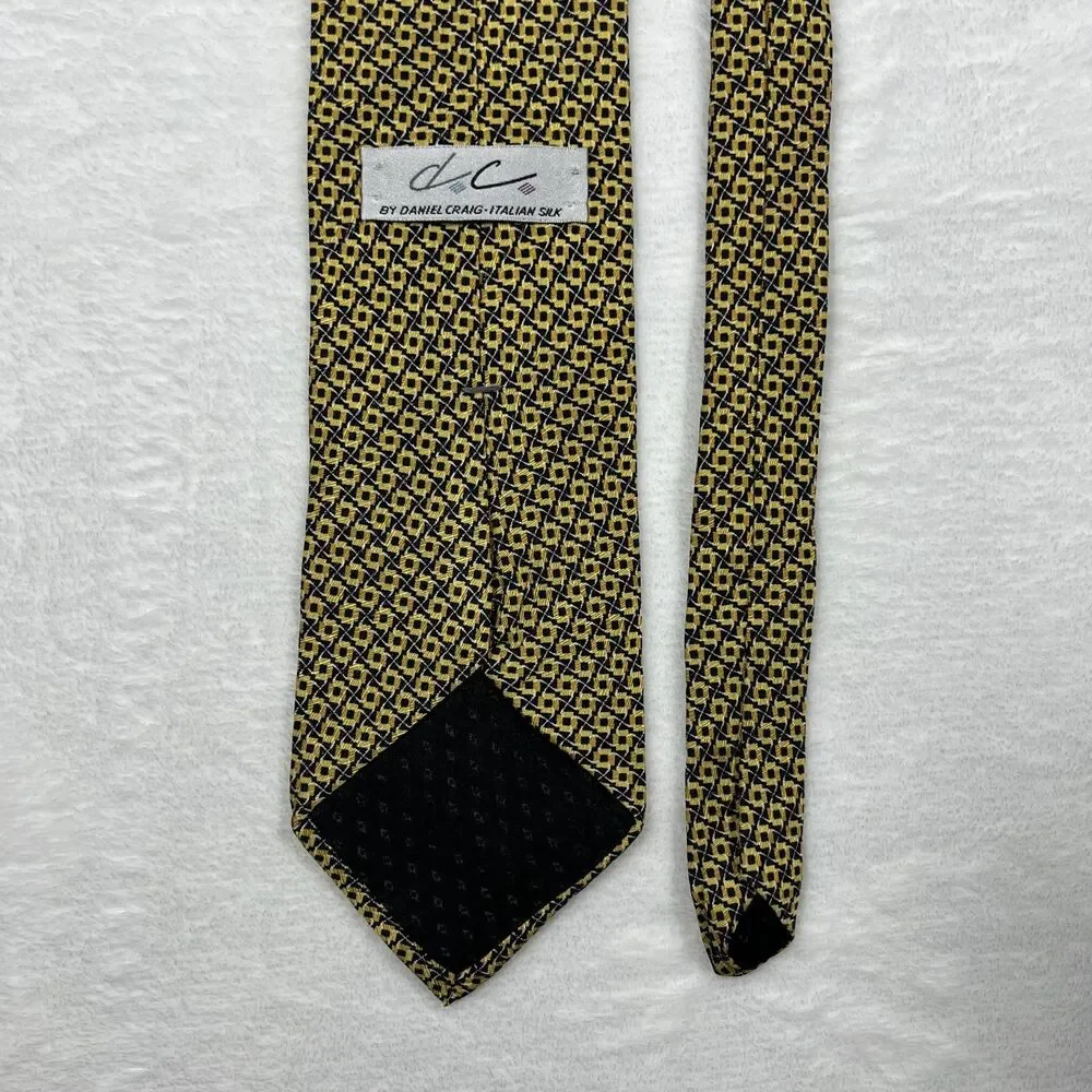 D.C. by Daniel Craig Mens Silk Necktie Tie Italian Silk Gold Black Diamond